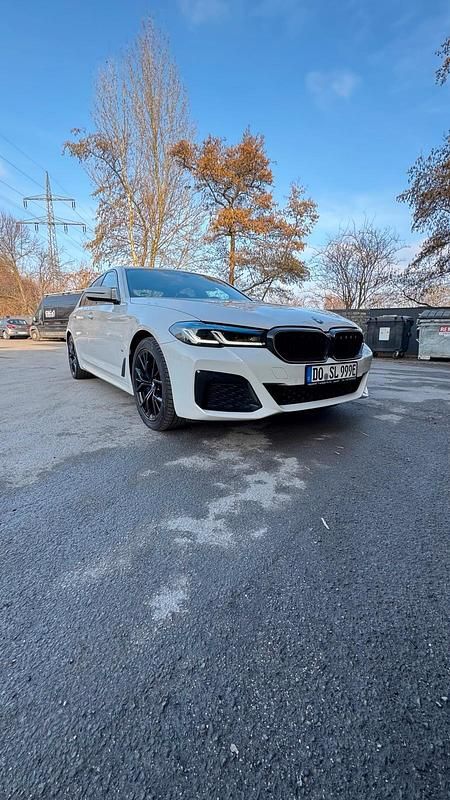 Gebraucht BMW 530e Comfort Edition 2020 Weiß Limousine