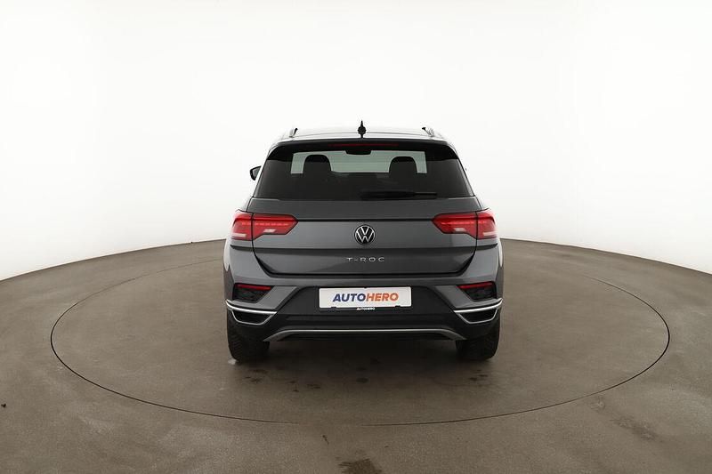 Gebraucht VW T-Roc Active 150 PS (110 kW) 2021 Grau SUV
