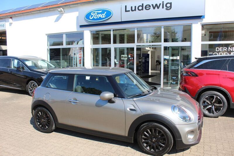 Silber Gebraucht 2019 Mini ONE Kleinwagen | 14.990 € (Fairer Preis) - Bild 1/4