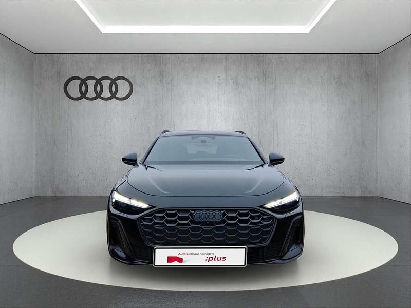 Gebraucht Audi A5 Ambiente 204 PS (150 kW) 2025 Mythosschwarz metallic Coupé