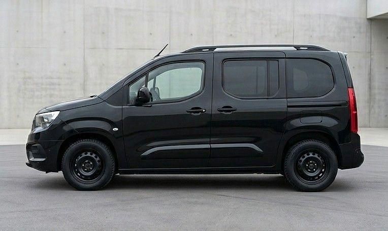 Gebraucht Opel Combo Ultimate 131 PS (96 kW) 2023 Schwarz Van / Kleinbus