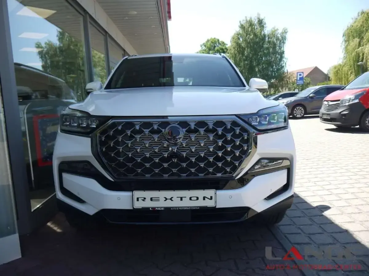 Neu KGM Rexton 201 PS (147 kW) 2025 Weiss SUV