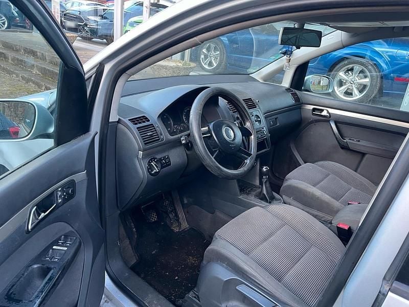 Gebraucht VW Touran 101 PS (74 kW) 2003 Van / Kleinbus