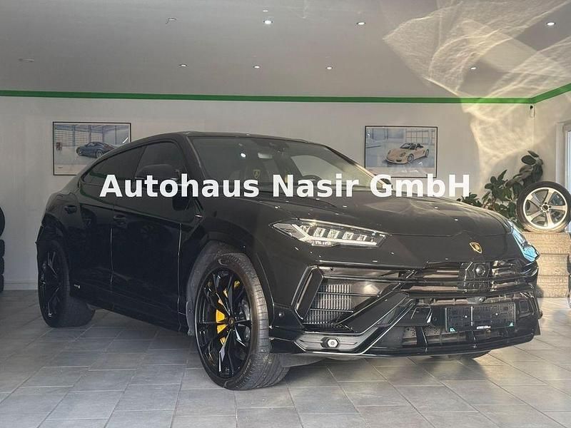 Second-hand Lamborghini Urus 666 CP (489 kW) 2023 Negru SUV
