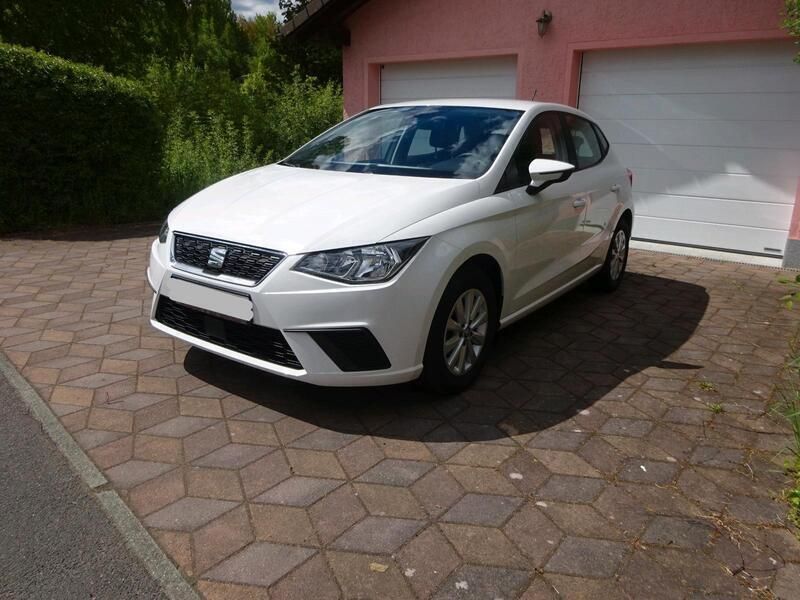 Weiß Gebraucht 2019 Seat Ibiza Style Limousine | 10.400 € (Fairer Preis) - Bild 1/4