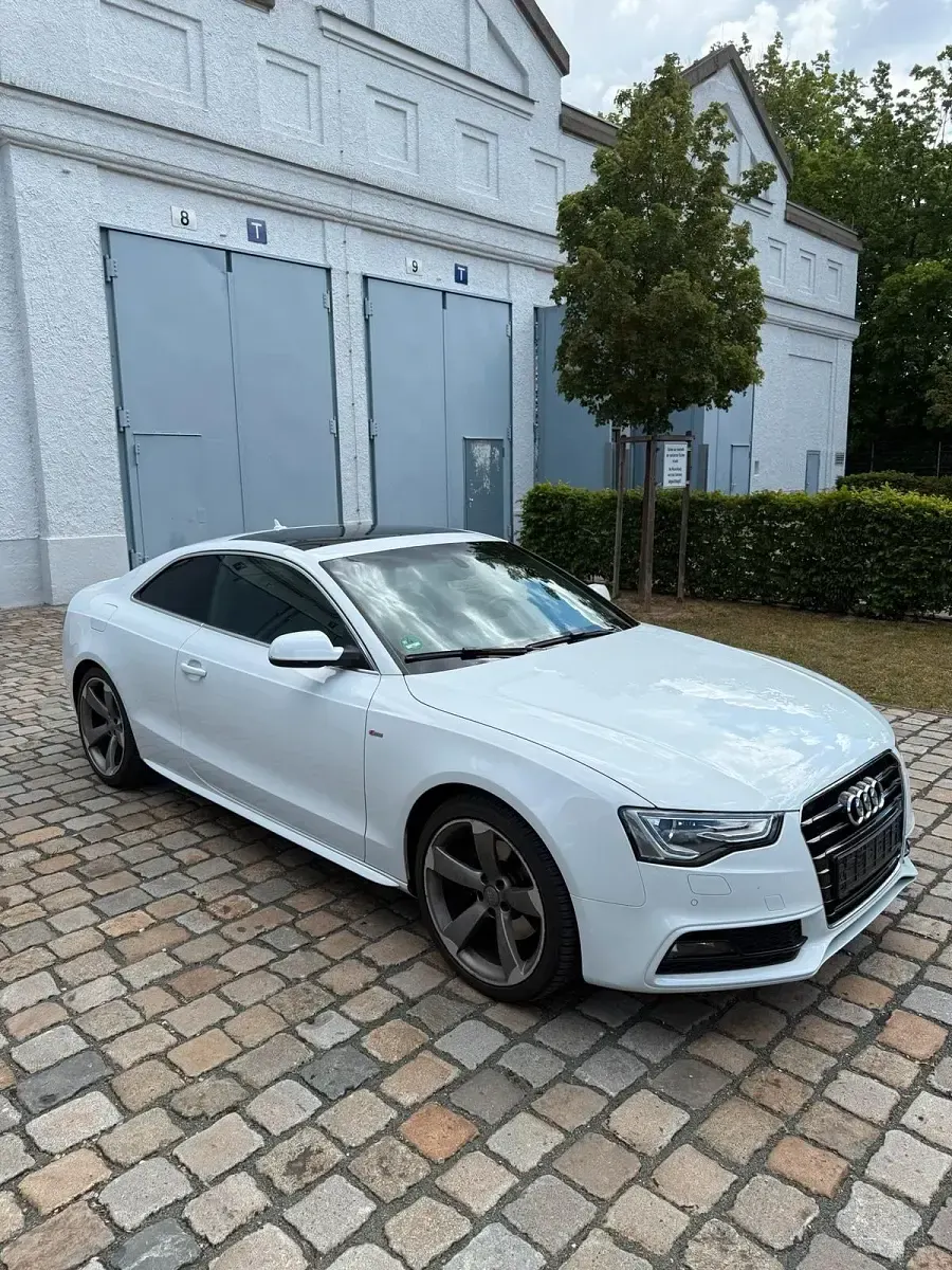 Gebraucht Audi A5 S-Line 204 PS (150 kW) 2012 Weiß Coupé