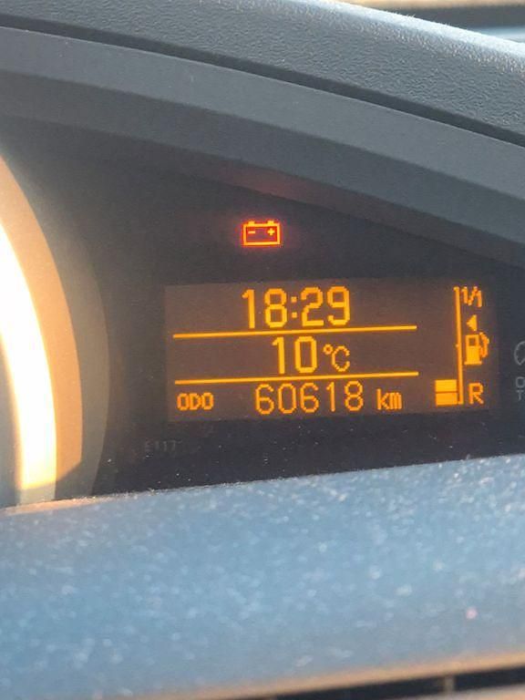 Gebraucht Toyota Verso Multidrive S 147 PS (108 kW) 2012 Grau Van / Kleinbus