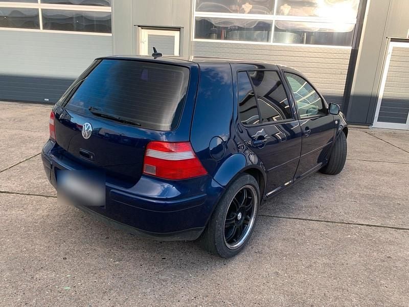 Gebraucht VW Golf IV 200 PS (147 kW) 2003 Blau Limousine