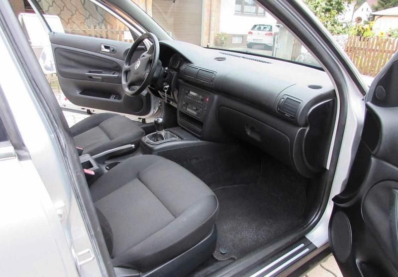 Gebraucht VW Passat 116 PS (85 kW) 2001 Silber Kombi