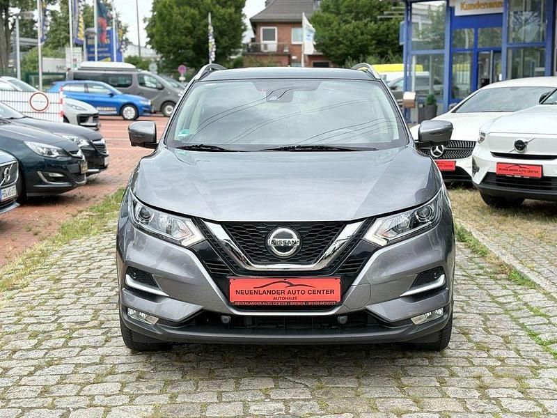 Grau Gebraucht 2019 Nissan Qashqai N-Connecta SUV | 21.499 € (Teuer) - Bild 1/4