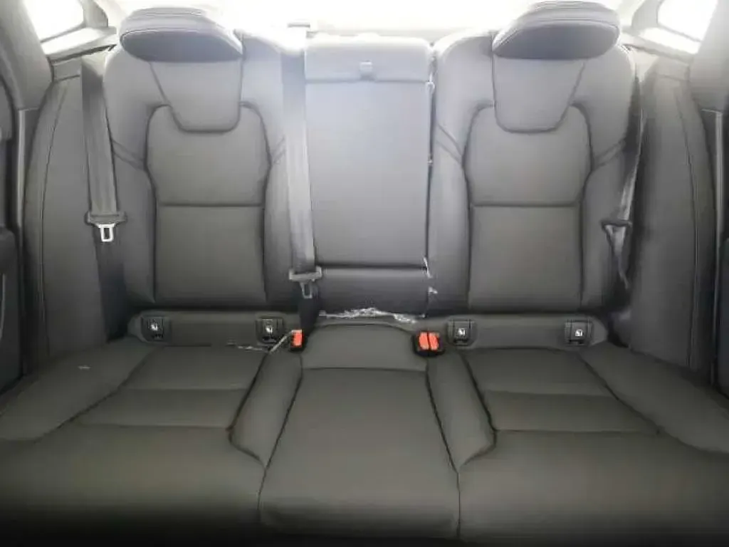 Gebraucht Volvo S90 Plus 455 PS (334 kW) 2024 Platinum grey metallic Limousine