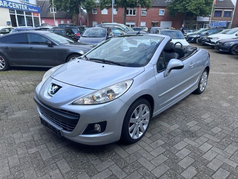 Grau Gebraucht 2011 Peugeot 207 CC Platinum Cabrio | 3.999 € (Guter Preis) - Bild 1/4
