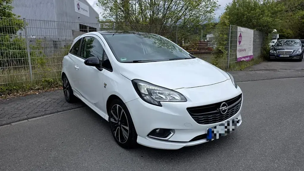 Usado Opel Corsa Color Edition 101 HP (74 kW) 2017 Branco Citadino
