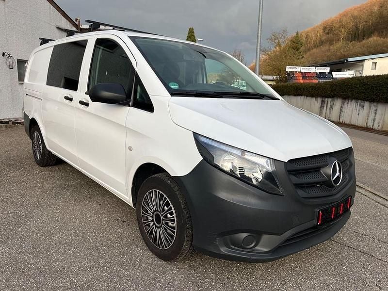 Gebraucht Mercedes Vito 163 PS (119 kW) 2021 Arktikweiss Van