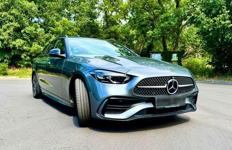 Grau Gebraucht 2022 Mercedes C300e AMG Kombi | 38.700 € (Fairer Preis) - Bild 1/4