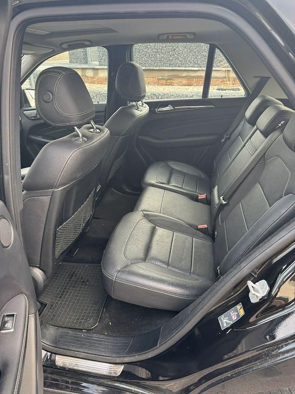 Gebraucht Mercedes ML350 258 PS (189 kW) 2015 Schwarz SUV