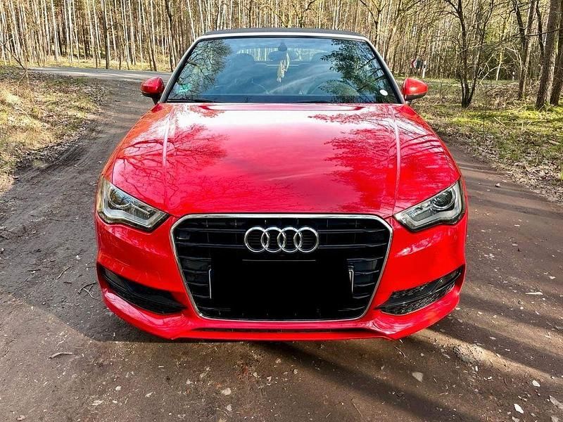Gebraucht Audi A3 Cabriolet Attraction 125 PS (91 kW) 2014 Rot Cabrio