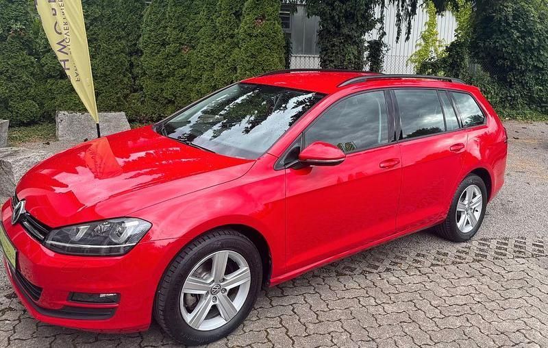 Rot Gebraucht 2013 VW Golf VII Comfortline Kombi | 8.850 € (Fairer Preis) - Bild 1/4
