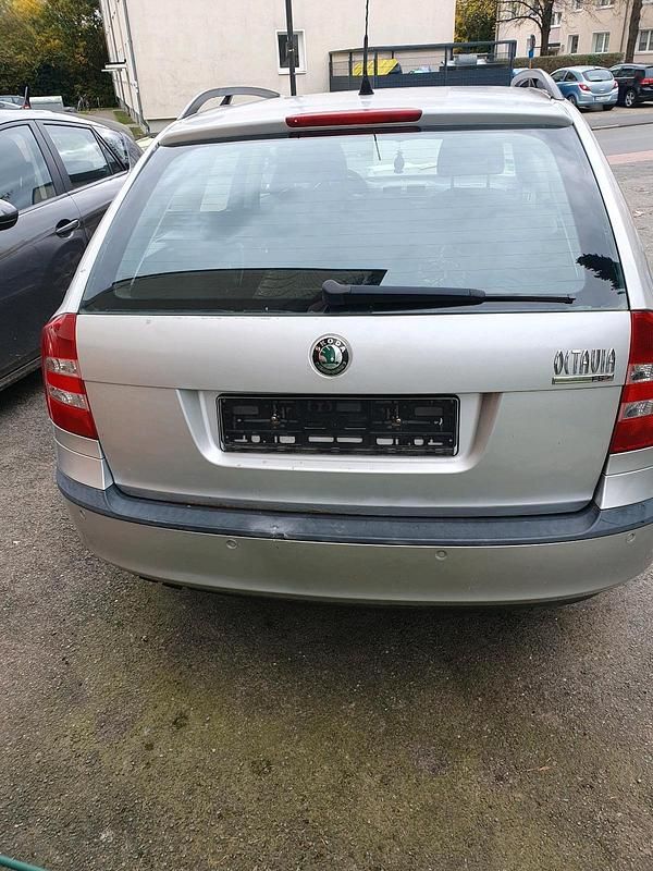 Gebraucht Skoda Octavia 2005 Silber Kombi