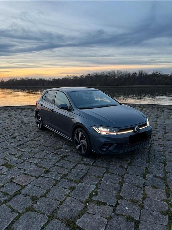 Grau Gebraucht 2024 VW Polo GTI Kleinwagen | 23.000 € (Guter Preis) - Bild 1/4