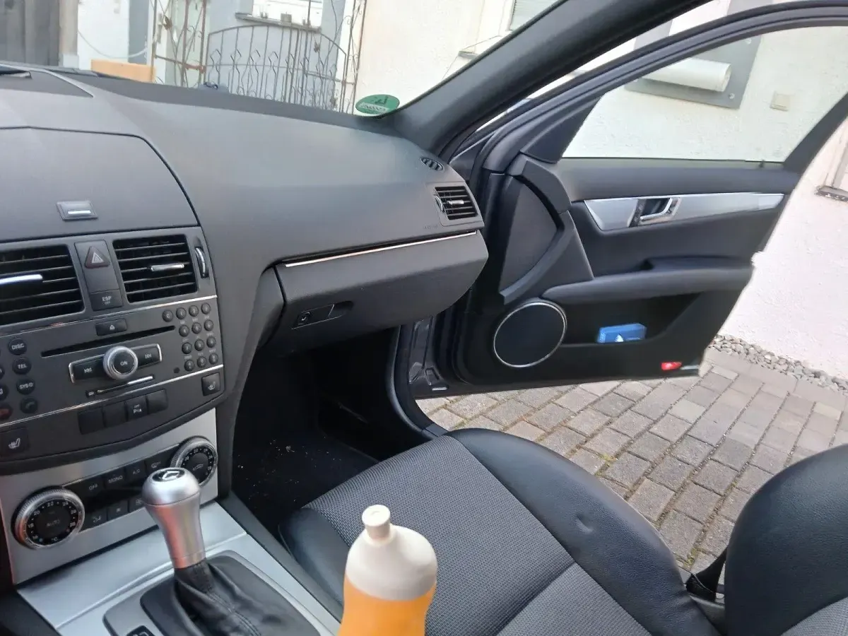Gebraucht Mercedes C300 Elegance 231 PS (169 kW) 2009 Kombi