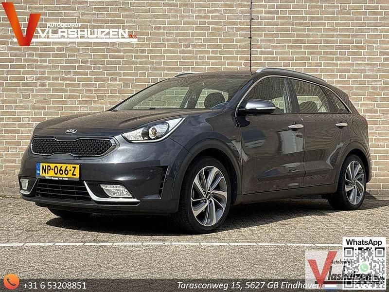 Gebraucht Kia Niro First Edition 141 PS (103 kW) 2017 Grau SUV