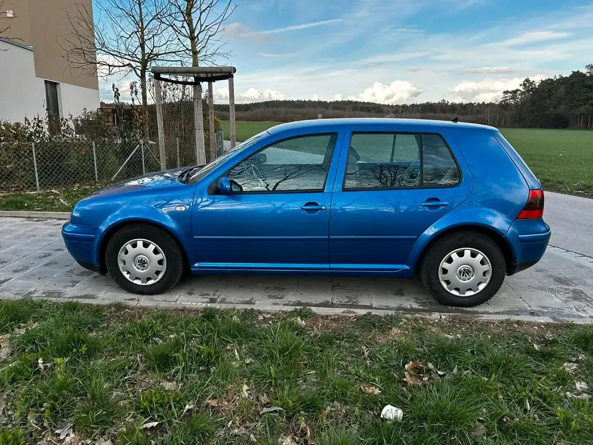 Brugt VW Golf III 55 HK (40 kW) 1999 Blå Sedan
