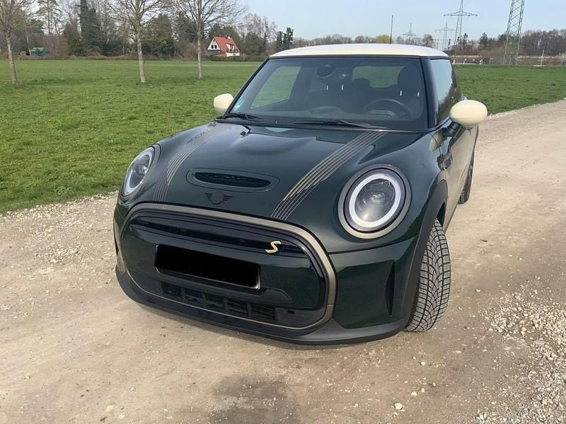 Gebraucht Mini Cooper SE Resolute Edition 135 kW (184 PS) 2023 Grün Kleinwagen