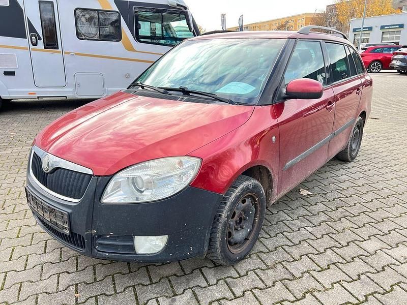 Rot Gebraucht 2008 Skoda Fabia Elegance Kombi | 1.590 € (Guter Preis) - Bild 1/4