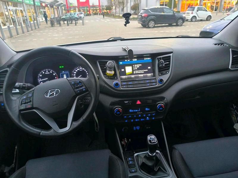 Gebraucht Hyundai Tucson 177 PS (130 kW) 2017 Weiß SUV