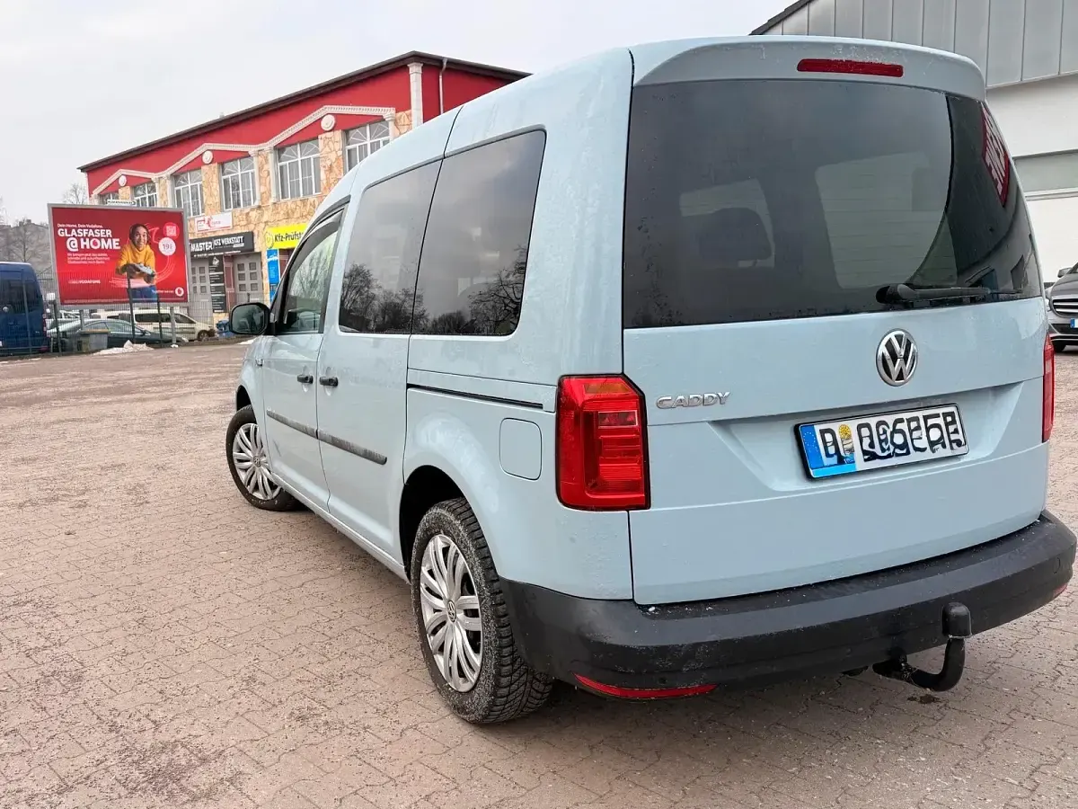 Gebraucht VW Caddy 131 PS (96 kW) 2019 Grau Van / Kleinbus