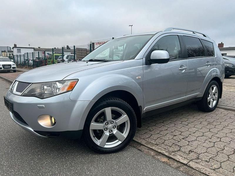 Gebraucht Mitsubishi Outlander Invite 140 PS (102 kW) 2010 Grau SUV