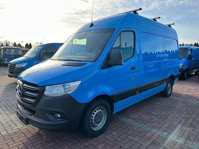 Blau Gebraucht 2019 Mercedes Sprinter Van | 19.992 € (Fairer Preis) - Bild 1/4