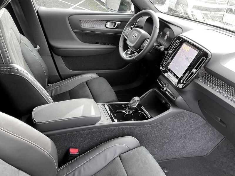 Gebraucht Volvo XC40 Plus 300 kW (408 PS) 2021 Weiss SUV