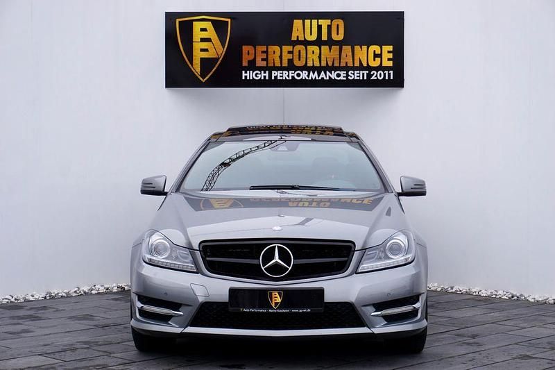 Gebraucht Mercedes C350 306 PS (225 kW) 2011 Grau Coupé