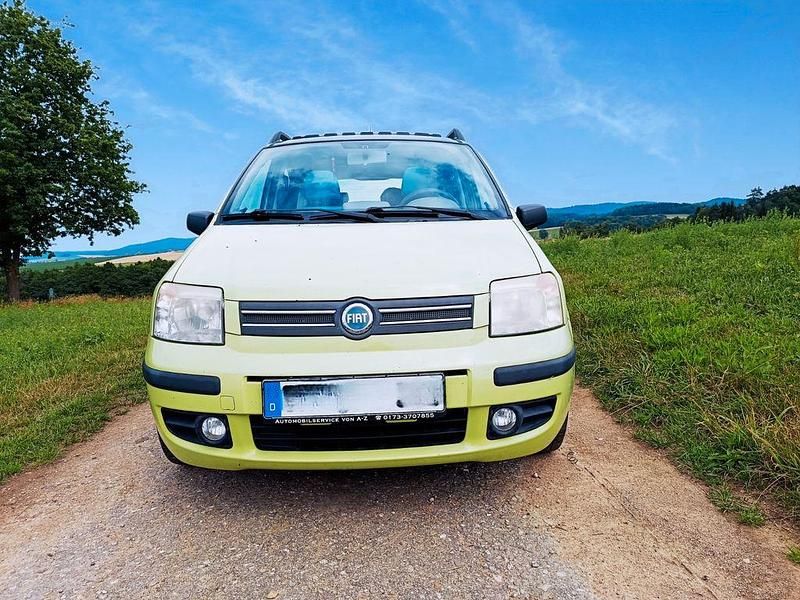 Grün Gebraucht 2004 Fiat Panda Dynamic Kleinwagen | 890 € (Superpreis) - Bild 1/4