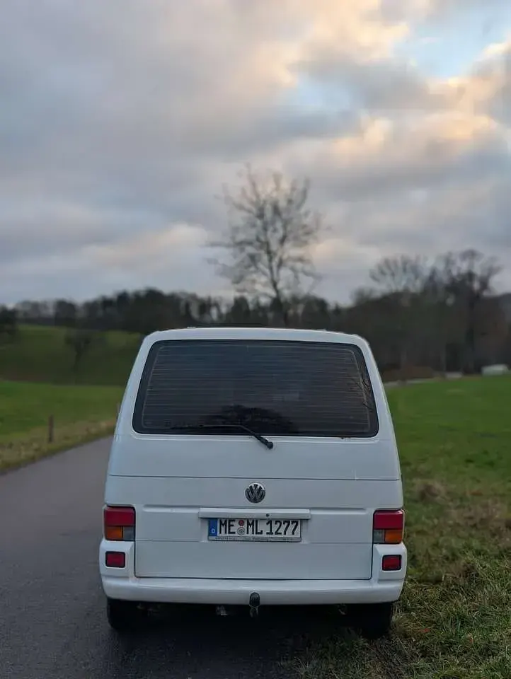 Gebraucht VW Caravelle 116 PS (85 kW) 1998 Weiß Van