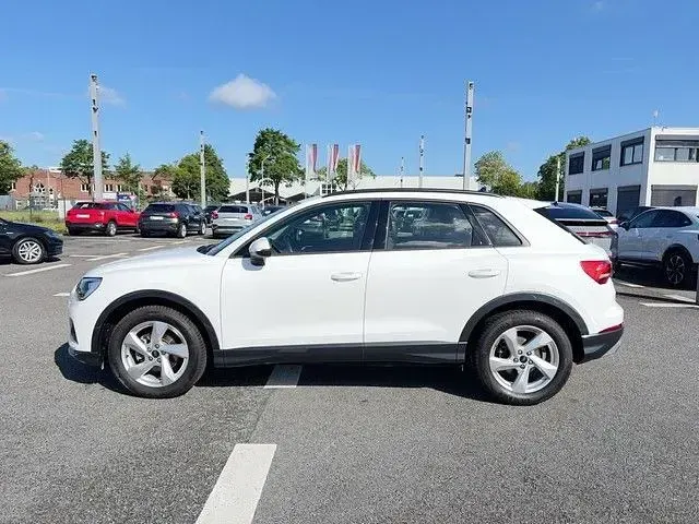 Gebraucht Audi Q3 Advanced 150 PS (110 kW) 2023 Ibisweiß SUV