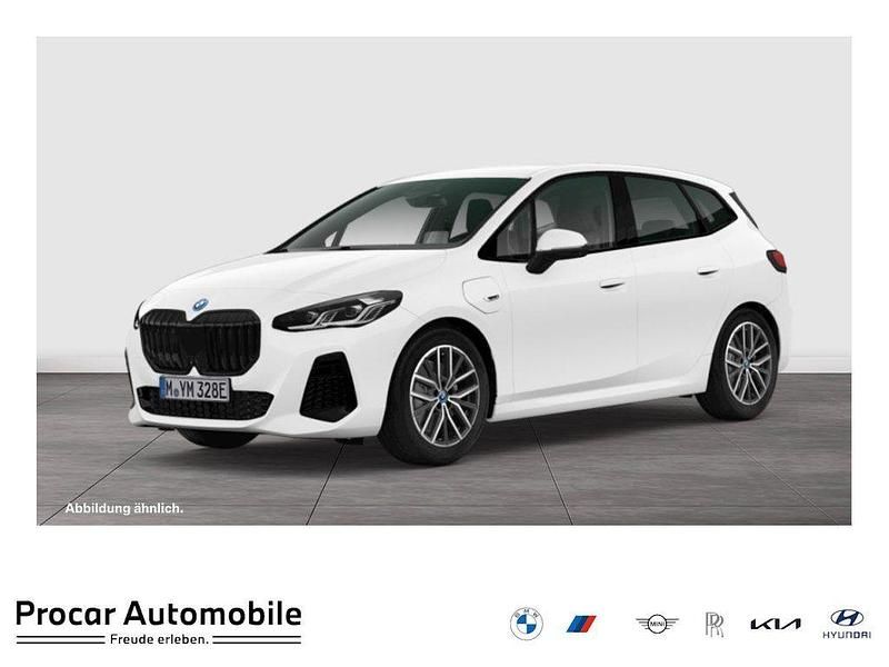 Weiß Gebraucht 2022 BMW 225 M Sport Van / Kleinbus | 29.890 € - Bild 1/4