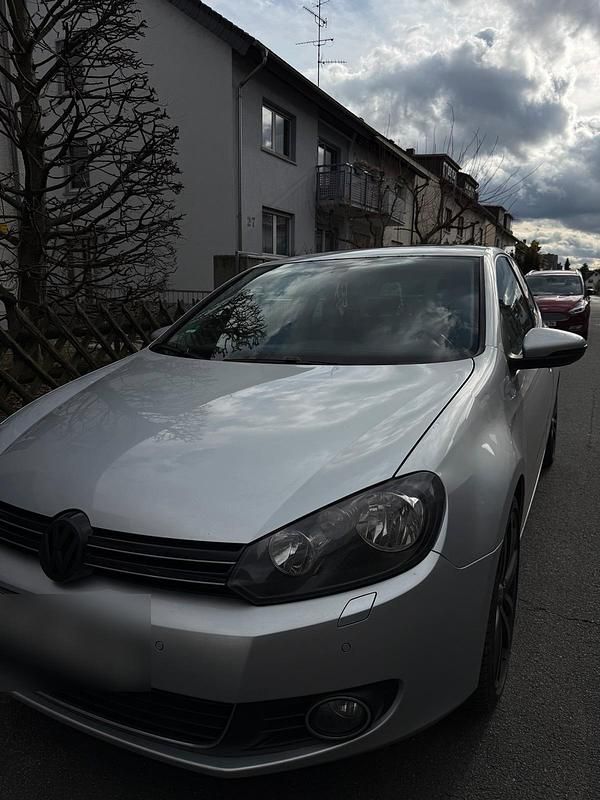 Gebraucht VW Golf VI Sport 80 PS (58 kW) 2009 Silber Kleinwagen