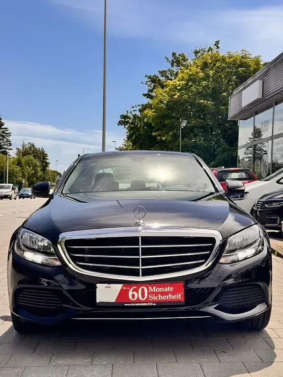 Gebraucht Mercedes C200 Exclusive 136 PS (100 kW) 2015 Schwarz Limousine