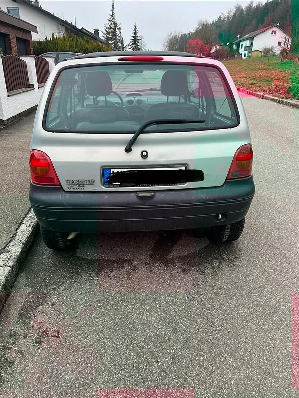 Usata Renault Twingo 75 CV (55 kW) 2004 Grigio Utilitaria