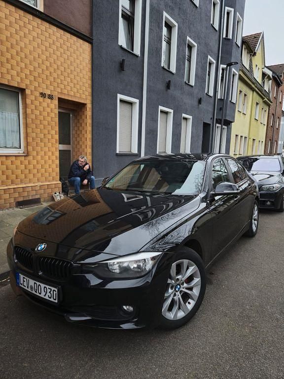 Schwarz Gebraucht 2012 BMW 316 Limousine | 6.500 € (Fairer Preis) - Bild 1/4