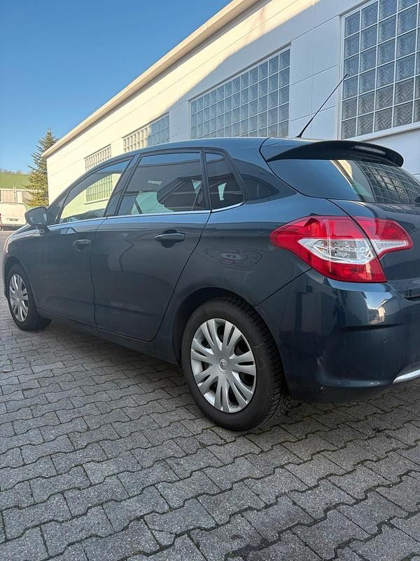 Gebraucht Citroën C4 114 PS (83 kW) 2012 Blau Limousine