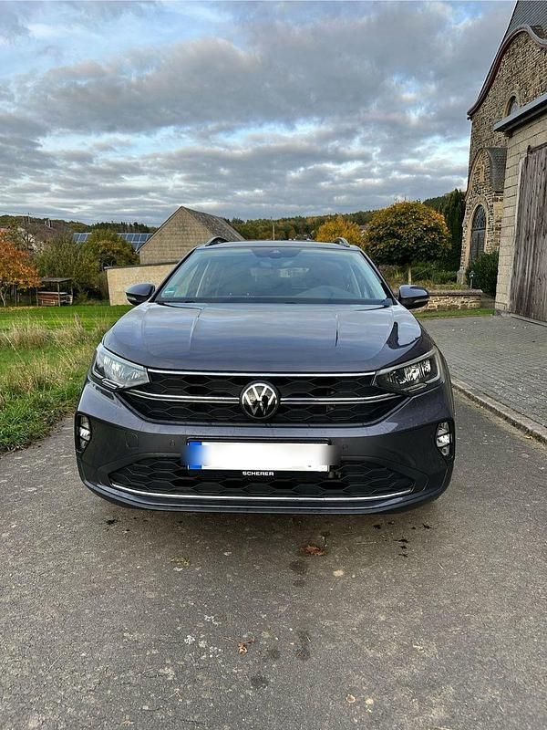 Gebraucht VW Taigo 95 PS (69 kW) 2023 Grau SUV