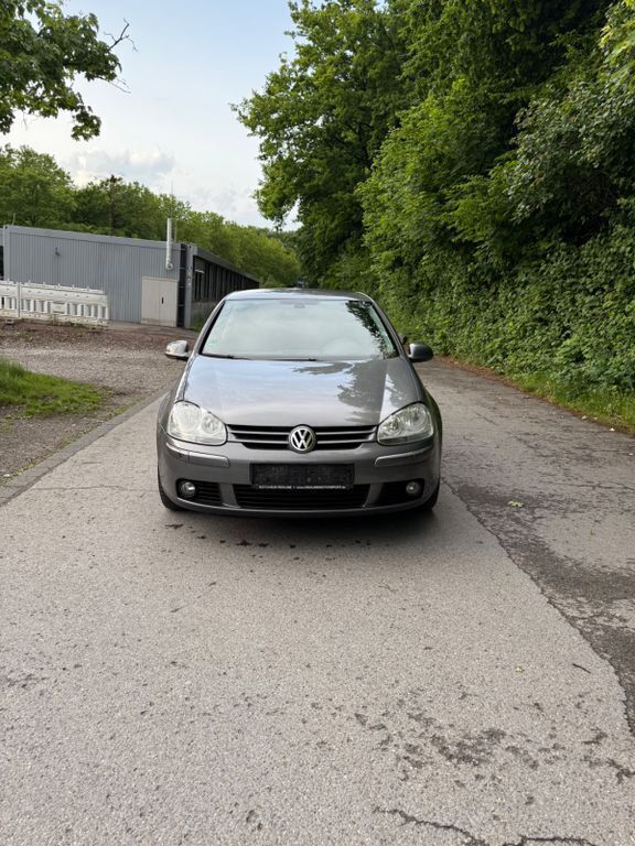 Grau Gebraucht 2008 VW Golf VI United Limousine | 3.000 € (Guter Preis) - Bild 1/4