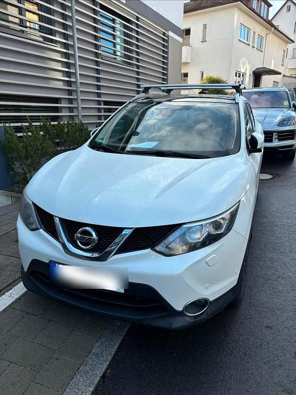 Gebraucht Nissan Qashqai Tekna 130 PS (95 kW) 2016 Weiß SUV