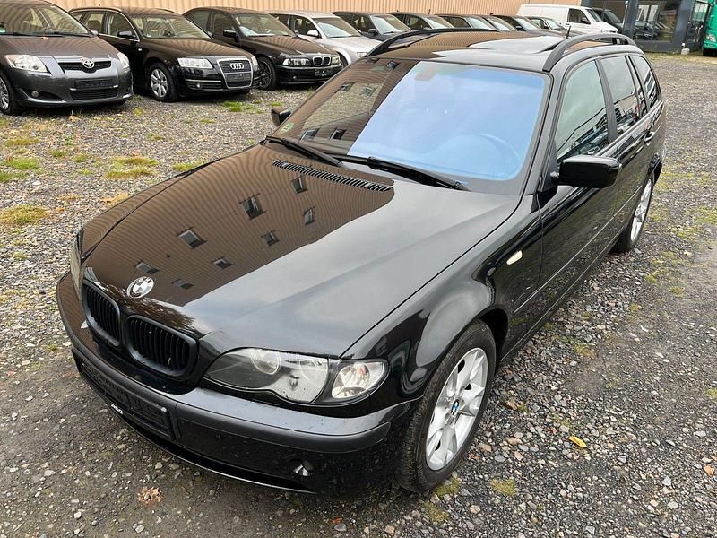 Schwarz Gebraucht 2003 BMW 320 Lifestyle Kombi | 1.499 € (Guter Preis) - Bild 1/4