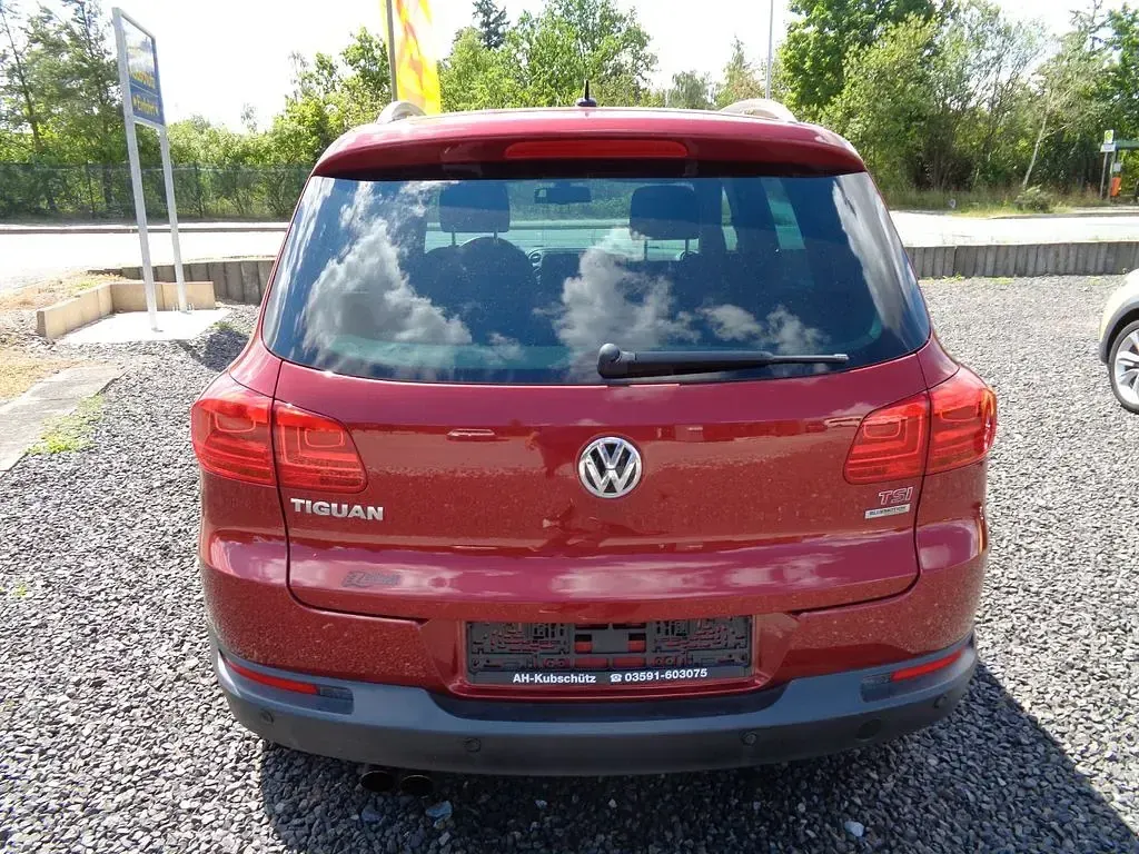 Gebraucht VW Tiguan Sport 160 PS (117 kW) 2013 Rot SUV