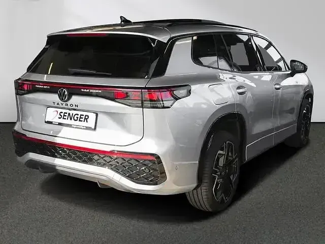 Gebraucht VW Tayron R-line 193 PS (141 kW) 2026 Oyster silver SUV